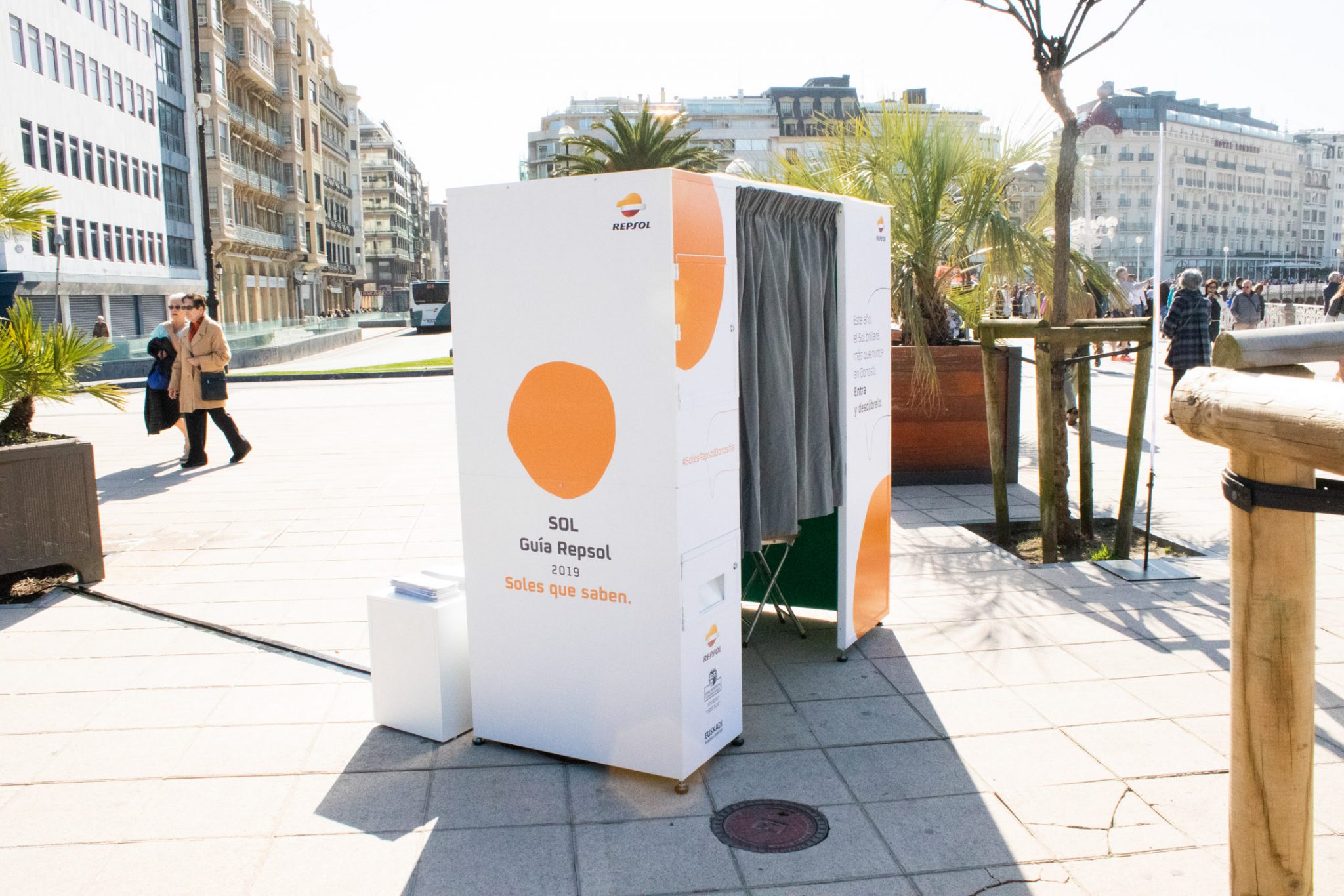 cabina fotomaton para promociones especiales